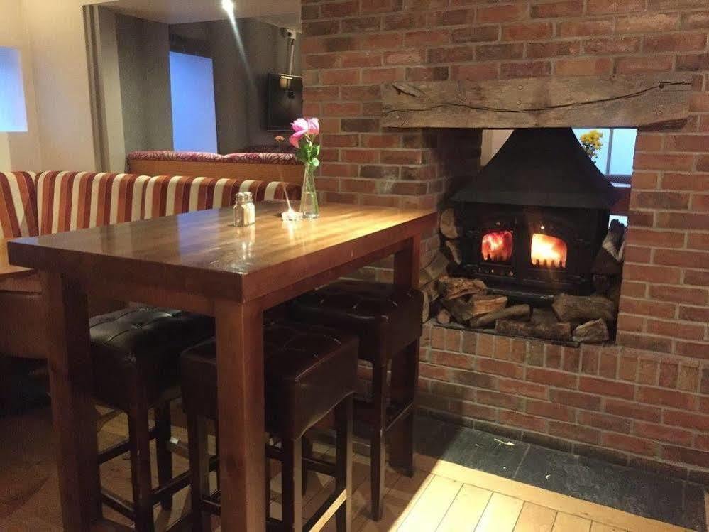 The Warwick Arms Hotell Chew Magna Exteriör bild